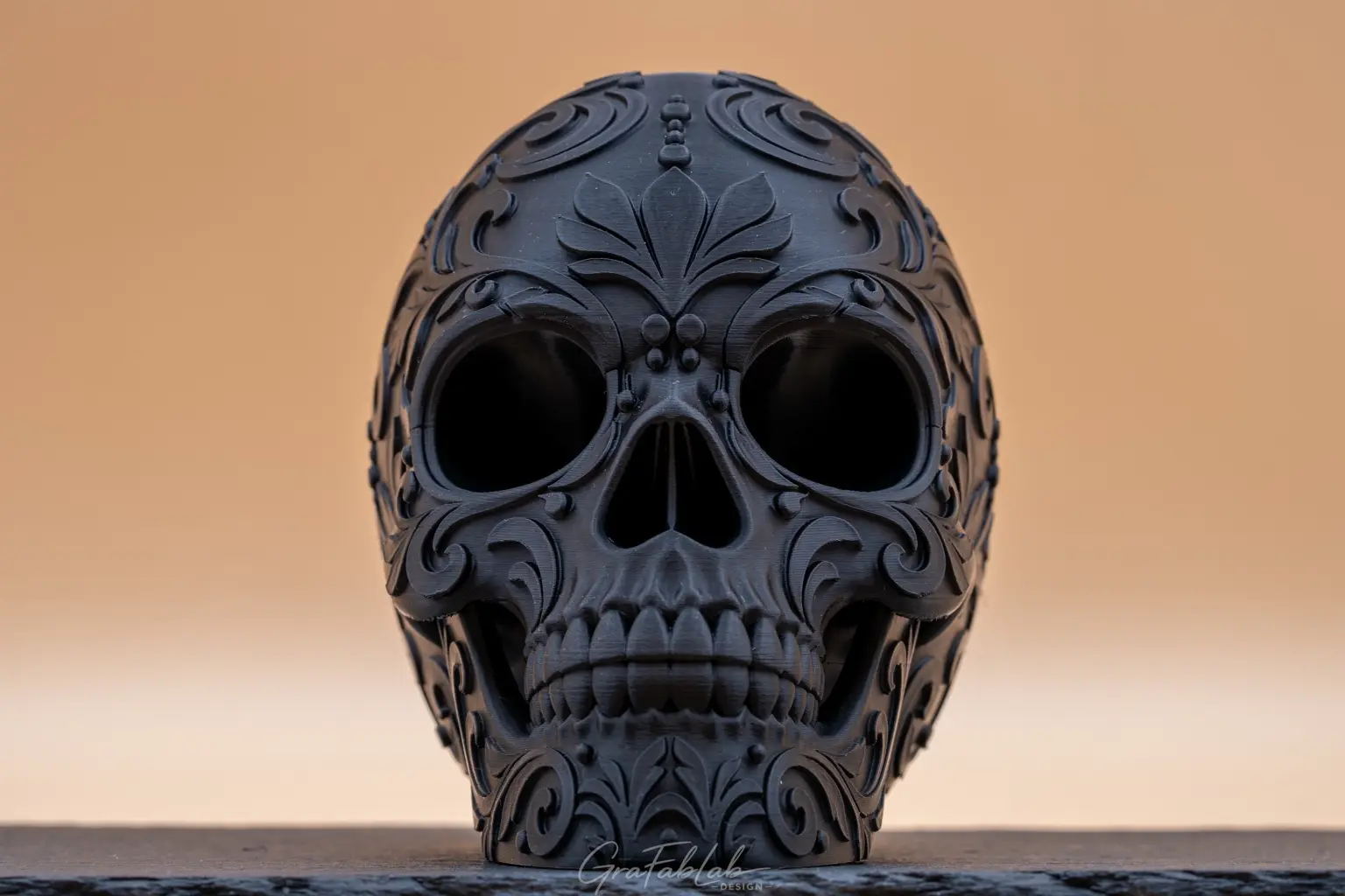 Front view of the black ornamental skull